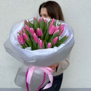 Bukiet tulipanów, bukiet na dzień kobiet, kwiaty na dzień kobiet