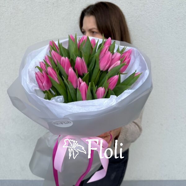 Bukiet tulipanów, bukiet na dzień kobiet, kwiaty na dzień kobiet