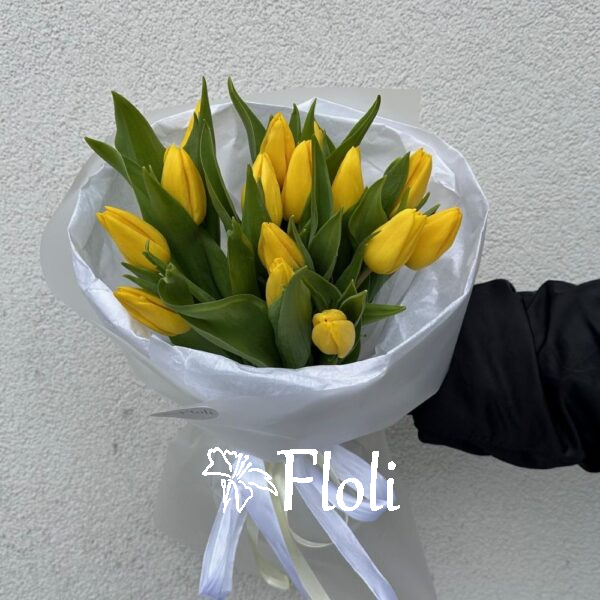 Bukiet tulipanów, bukiet na dzień kobiet, kwiaty na dzień kobiet