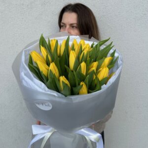 Bukiet tulipanów, bukiet na dzień kobiet, kwiaty na dzień kobiet