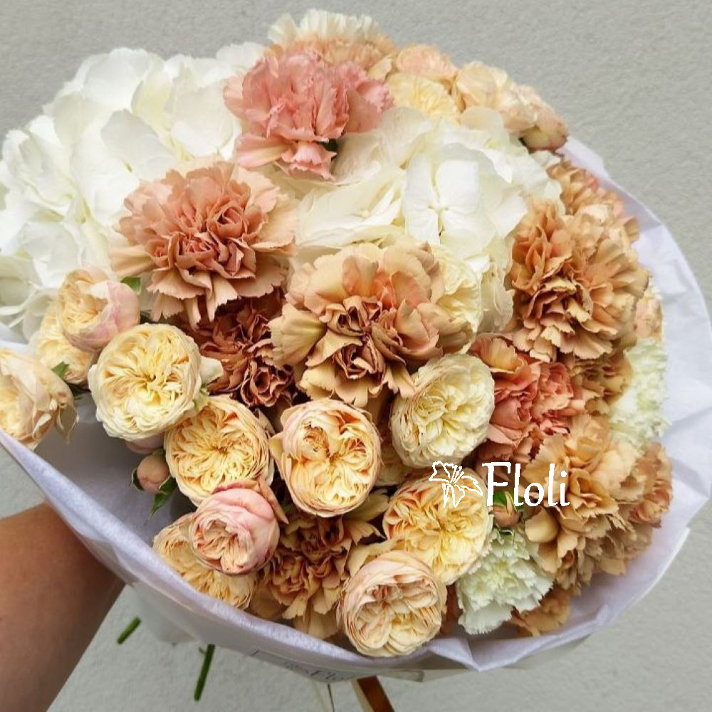 Bukiet hortensji, róż i goździków, kwiaty na urodziny, bukiet na imieniny