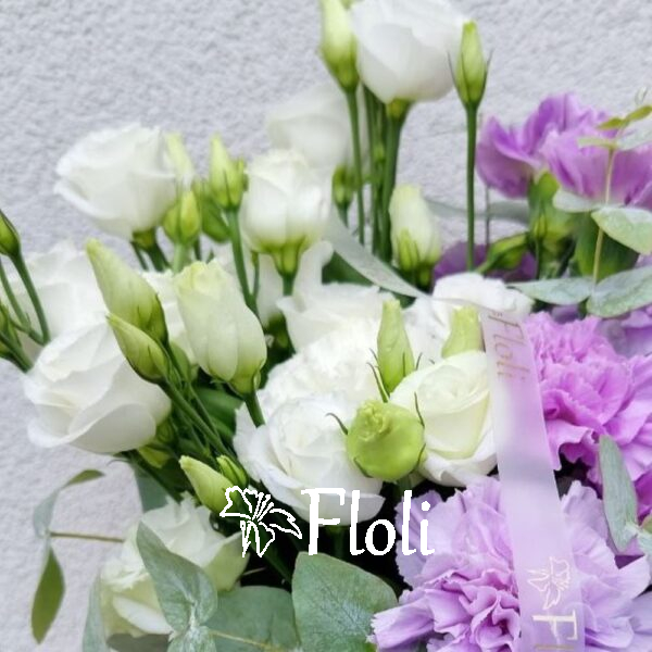 Kwiaty w pudełku, flowerbox, kwiaty na urodziny