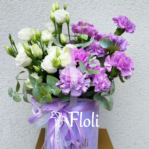 Kwiaty w pudełku, flowerbox, kwiaty na urodziny